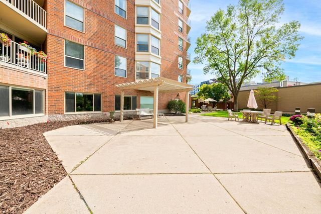 1425 W 28th Street 523, Minneapolis, MN 55408