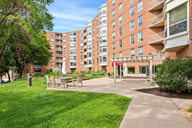 1425 W 28th Street 523, Minneapolis, MN 55408