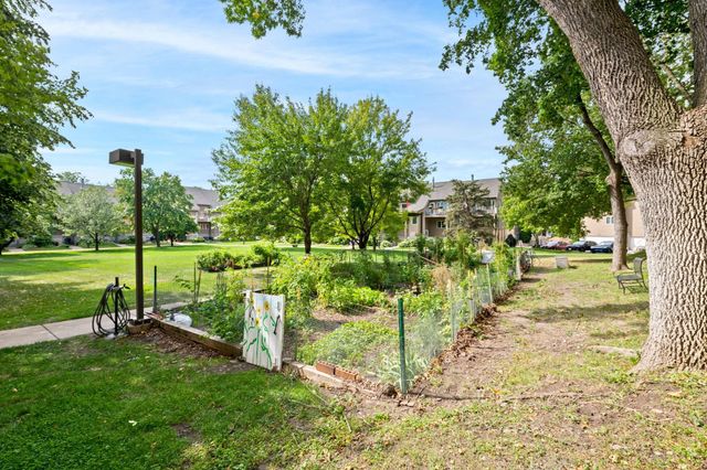 1425 W 28th Street 523, Minneapolis, MN 55408