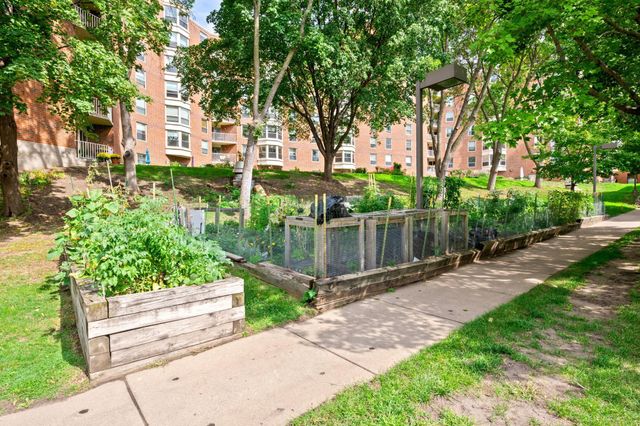 1425 W 28th Street 523, Minneapolis, MN 55408