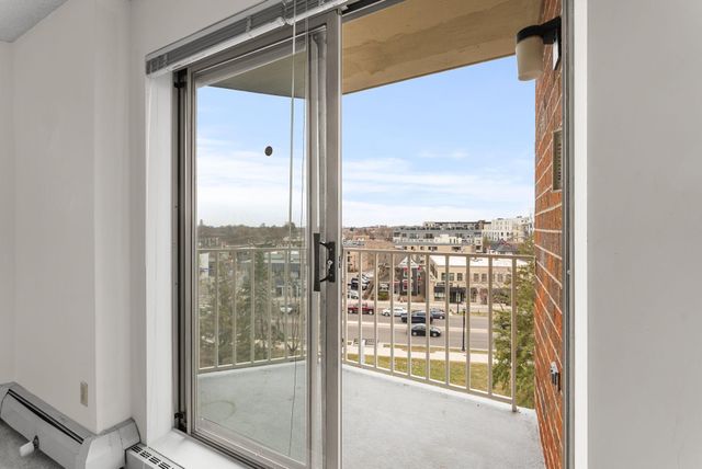 1425 W 28th Street 523, Minneapolis, MN 55408