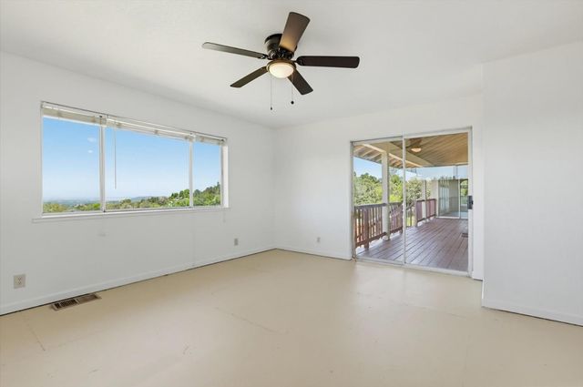 8422 Memory Ln, Auburn, CA 95603
