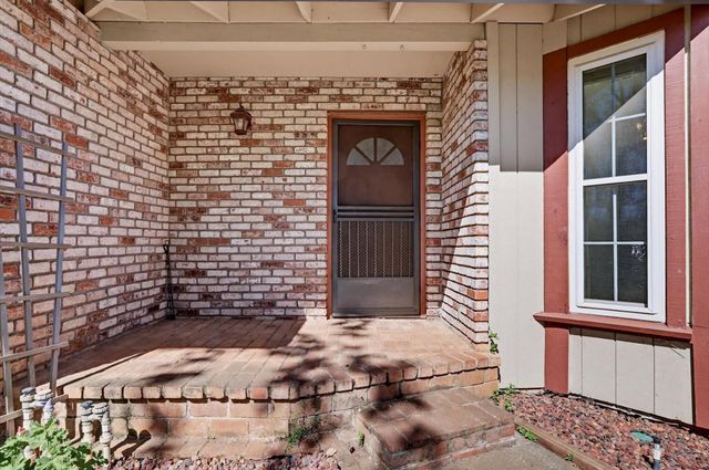 8422 Memory Ln, Auburn, CA 95603