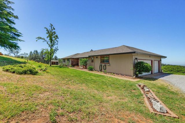 8422 Memory Ln, Auburn, CA 95603
