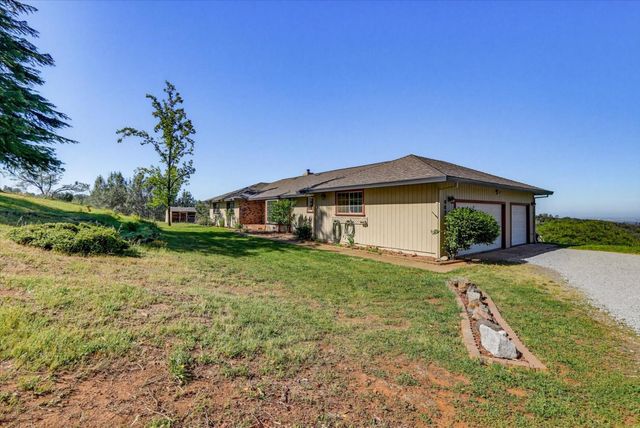 8422 Memory Ln, Auburn, CA 95603