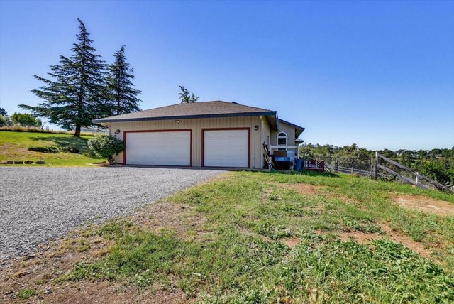 8422 Memory Ln, Auburn, CA 95603