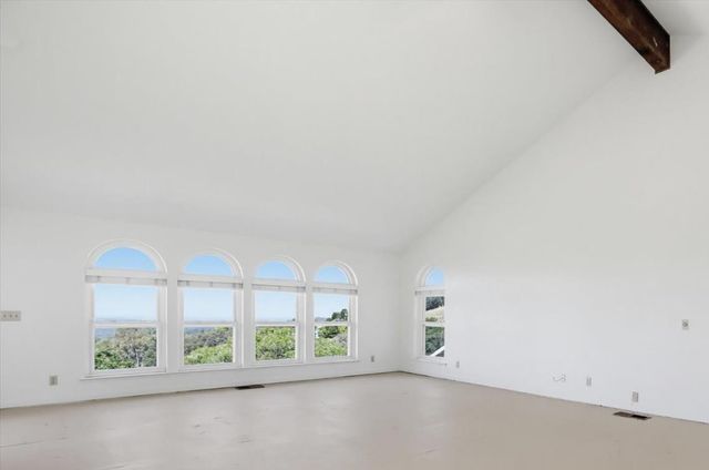 8422 Memory Ln, Auburn, CA 95603