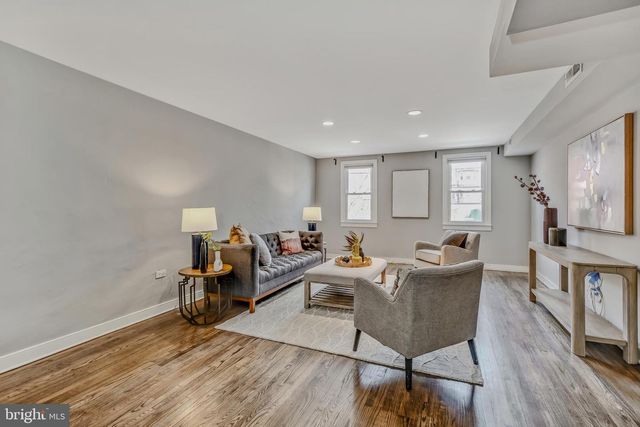 2100 BRANDYWINE ST, Philadelphia, PA 19130