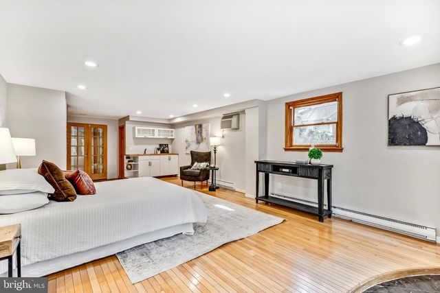 2100 BRANDYWINE ST, Philadelphia, PA 19130