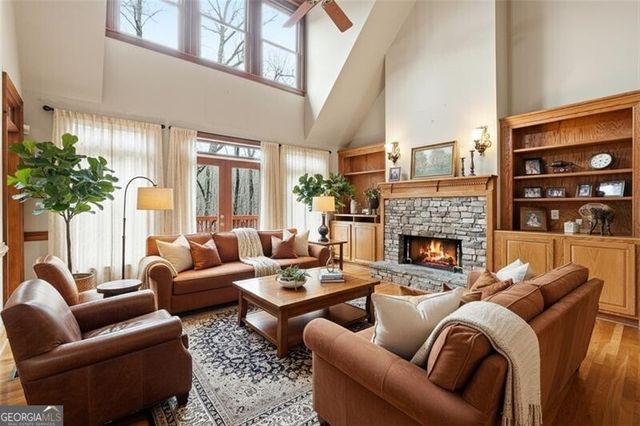 68 Old Mountain Road, Powder Springs, GA 30127