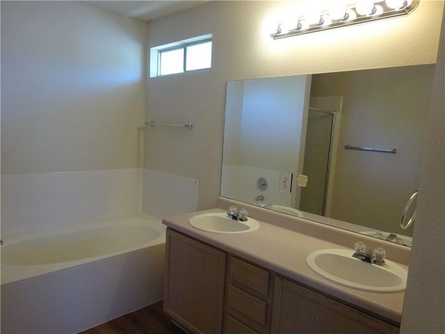 1908 Lantana DR, Round Rock, TX 78664