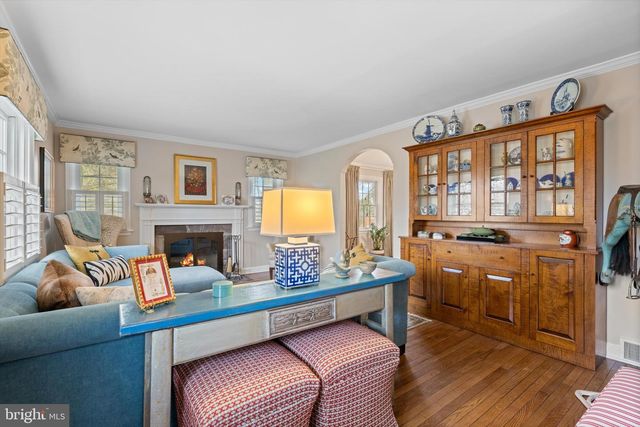 6760 CHAPEL RD, New Hope, PA 18938