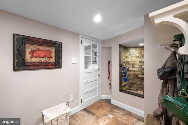 6760 CHAPEL RD, New Hope, PA 18938