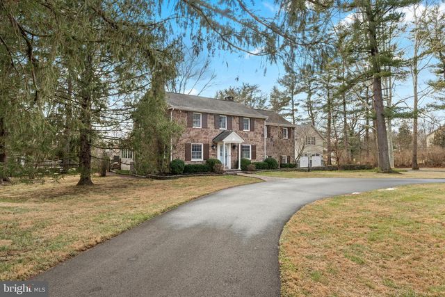 6760 CHAPEL RD, New Hope, PA 18938