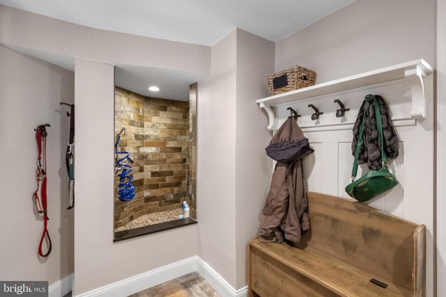 6760 CHAPEL RD, New Hope, PA 18938