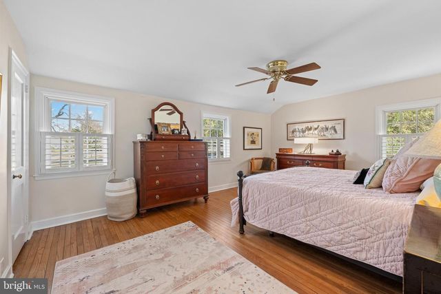 6760 CHAPEL RD, New Hope, PA 18938