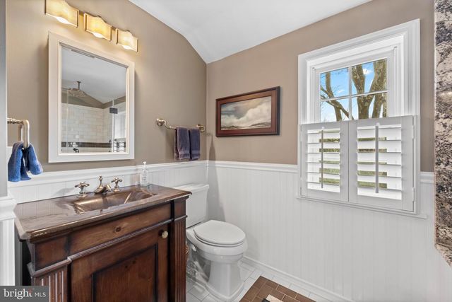 6760 CHAPEL RD, New Hope, PA 18938