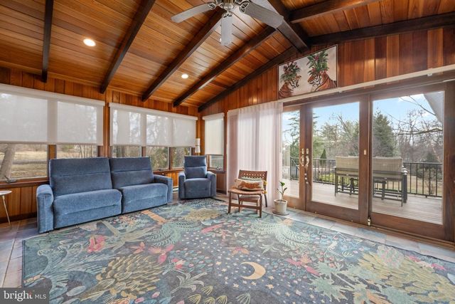 6760 CHAPEL RD, New Hope, PA 18938