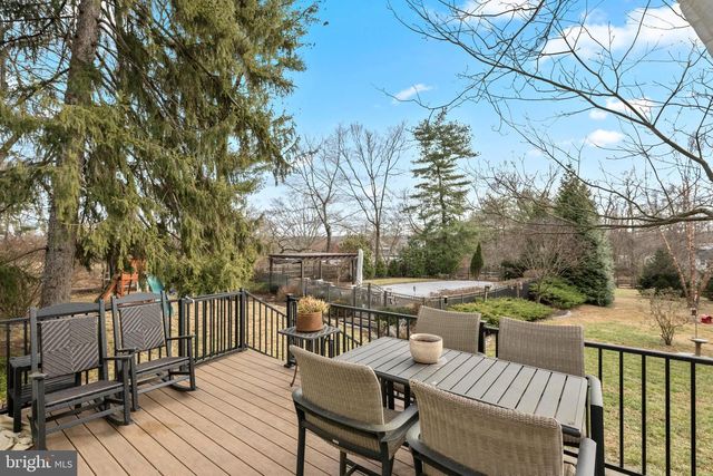 6760 CHAPEL RD, New Hope, PA 18938