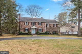 6760 CHAPEL RD, New Hope, PA 18938