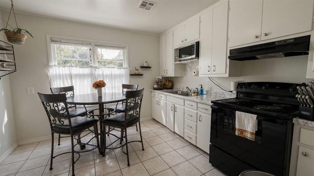 3123 SW 40th Street, Oklahoma City, OK 73119