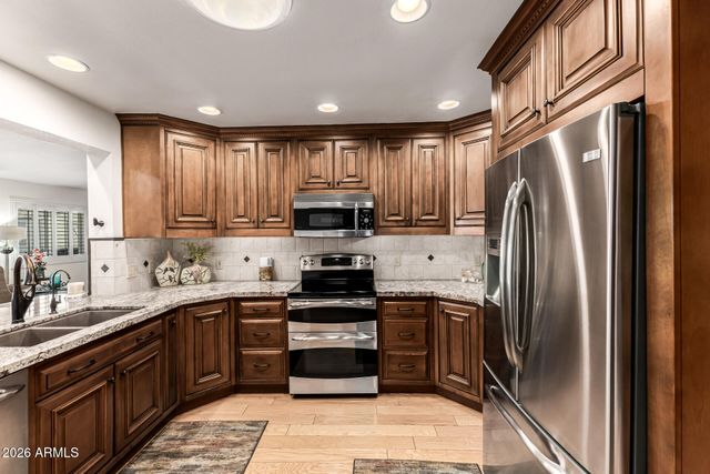 806 W BROOKS Street, Chandler, AZ 85225