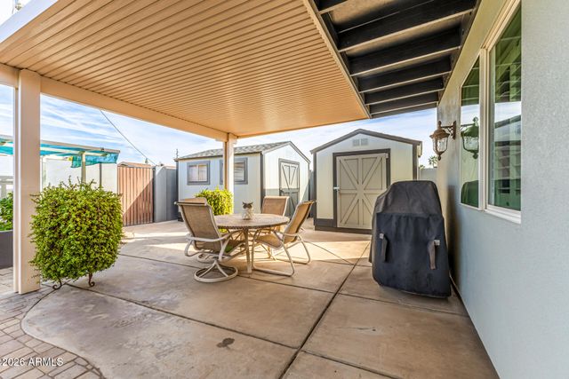 806 W BROOKS Street, Chandler, AZ 85225