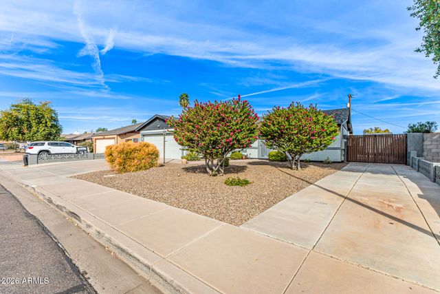 806 W BROOKS Street, Chandler, AZ 85225