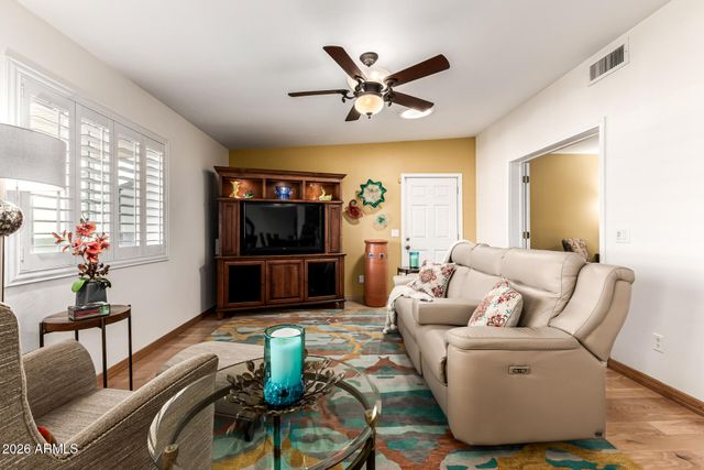 806 W BROOKS Street, Chandler, AZ 85225