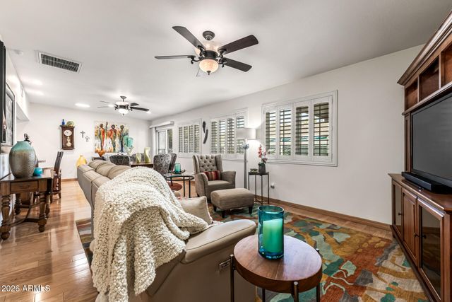 806 W BROOKS Street, Chandler, AZ 85225