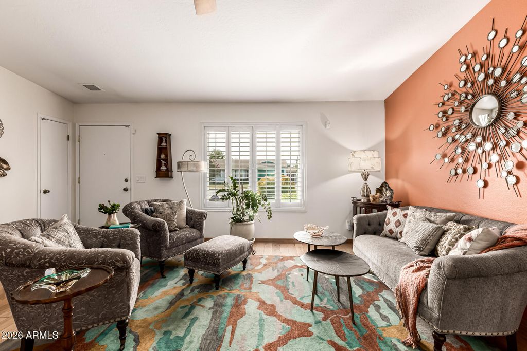 806 W BROOKS Street, Chandler, AZ 85225