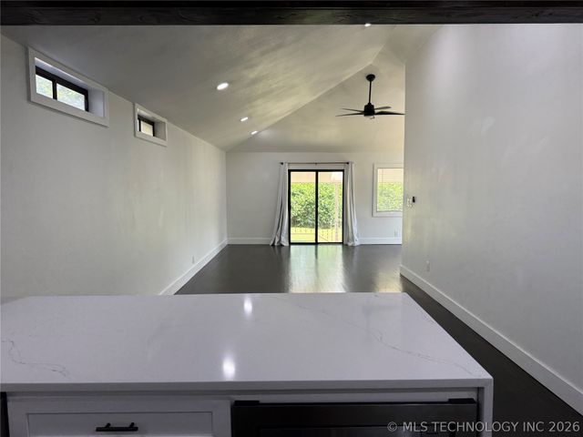 563 S Sandusky Avenue, Tulsa, OK 74112