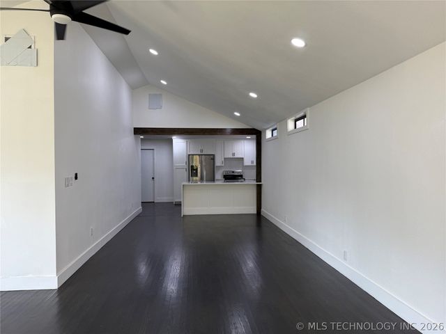 563 S Sandusky Avenue, Tulsa, OK 74112