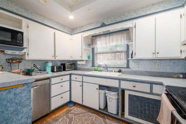 332 W 15TH AVENUE, Oshkosh, WI 54902