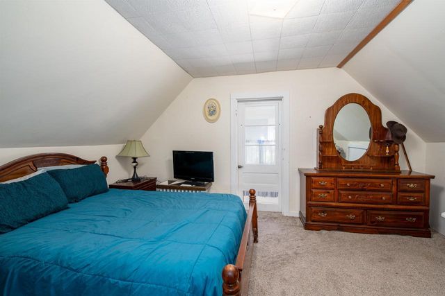 332 W 15TH AVENUE, Oshkosh, WI 54902