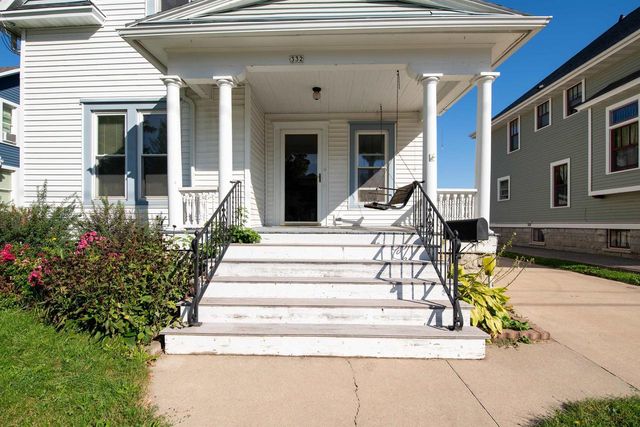 332 W 15TH AVENUE, Oshkosh, WI 54902