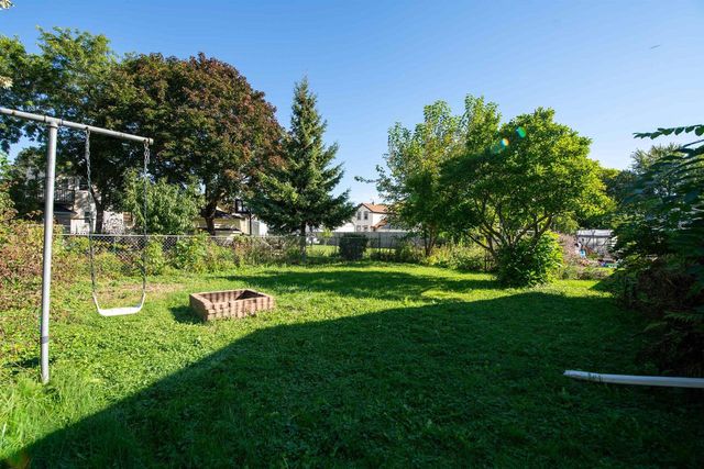 332 W 15TH AVENUE, Oshkosh, WI 54902