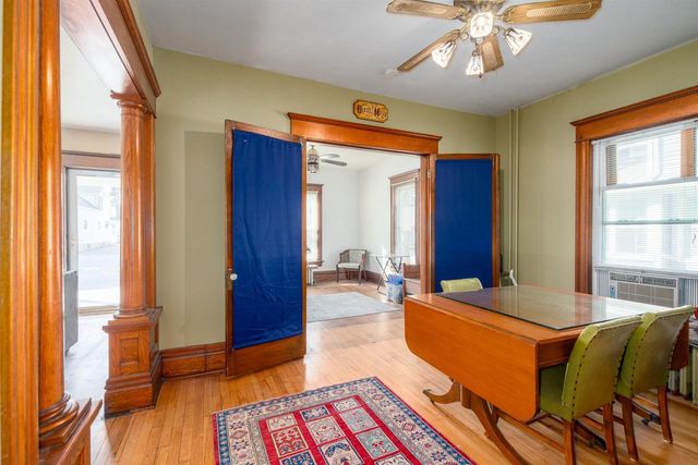 332 W 15TH AVENUE, Oshkosh, WI 54902