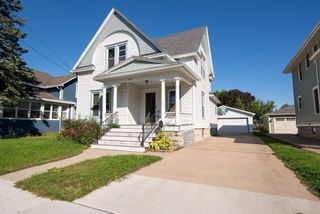332 W 15TH AVENUE, Oshkosh, WI 54902