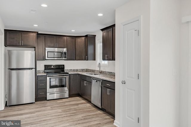 2609 MAPLEWOOD CIR, Harrisburg, PA 17110