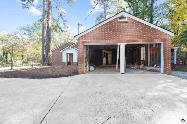 1297 Wesleyan Drive, Macon, GA 31210