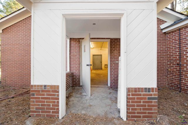 1297 Wesleyan Drive, Macon, GA 31210