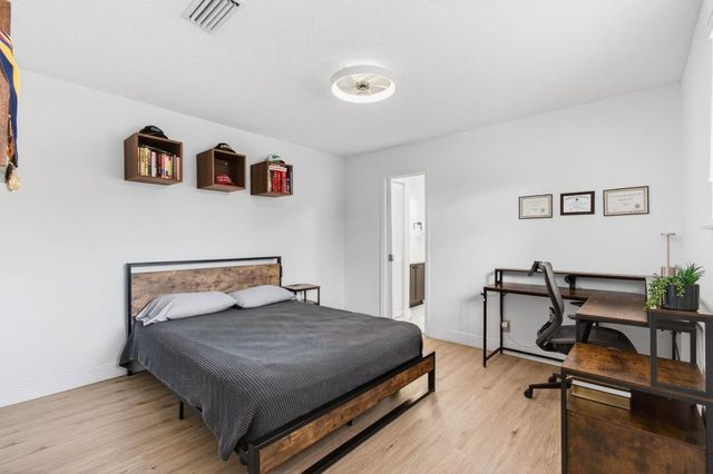 6766 Via Regina, Boca Raton, FL 33433