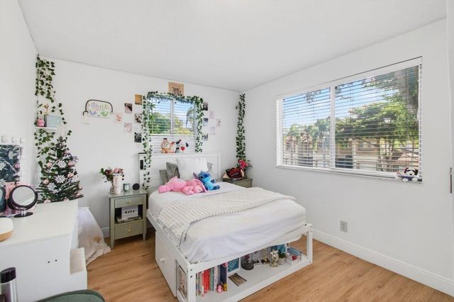 6766 Via Regina, Boca Raton, FL 33433