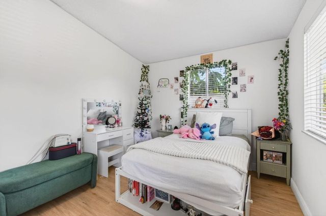 6766 Via Regina, Boca Raton, FL 33433