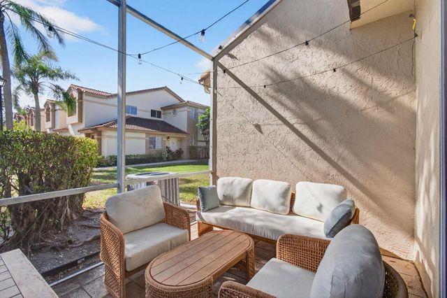 6766 Via Regina, Boca Raton, FL 33433