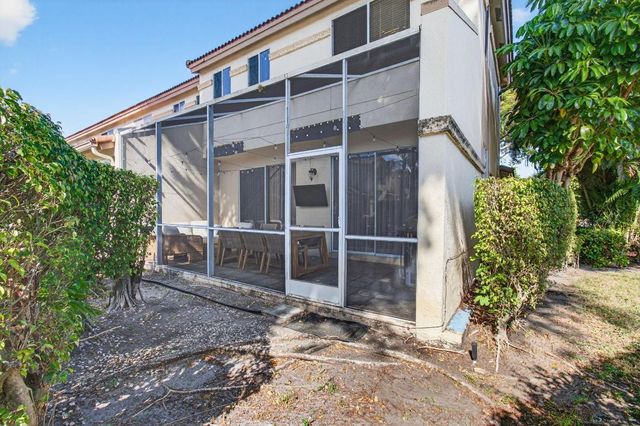 6766 Via Regina, Boca Raton, FL 33433