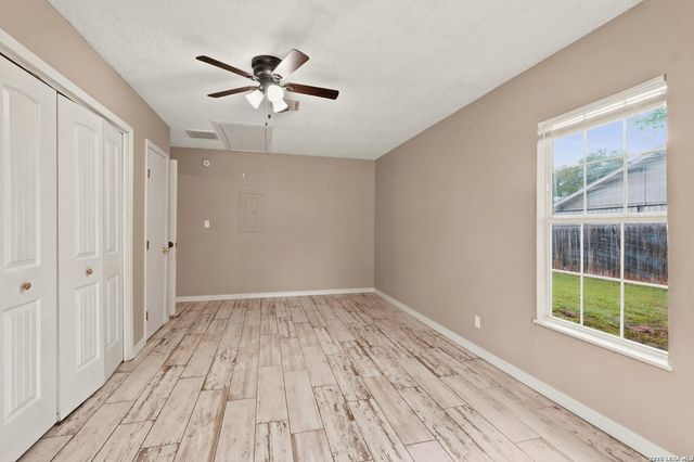 110 LEHMANN ST, Boerne, TX 78006