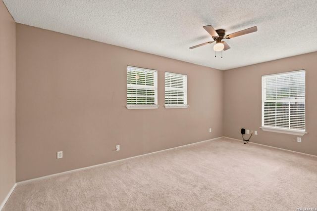 110 LEHMANN ST, Boerne, TX 78006