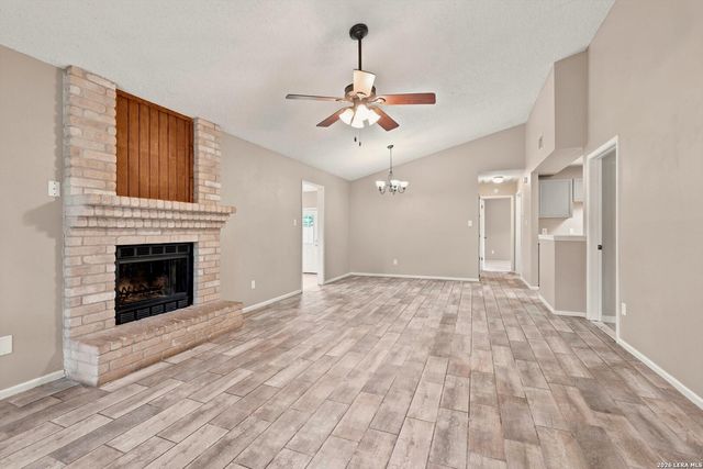 110 LEHMANN ST, Boerne, TX 78006